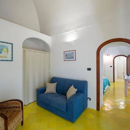 Elio Apartman *